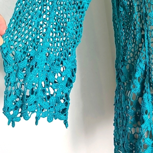 LeDor Teal Embroidered Lace Top with Flowers, Size Medium - Picture 3 of 7